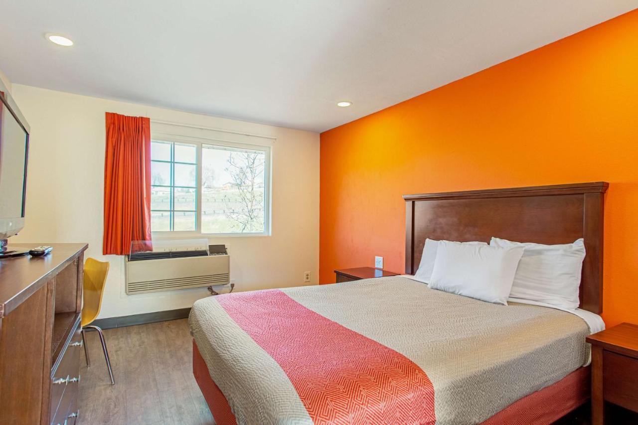 Hotel 6 Pendleton, Or - West